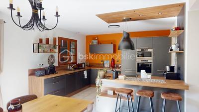 Maison - 163 m² - 7 pièces