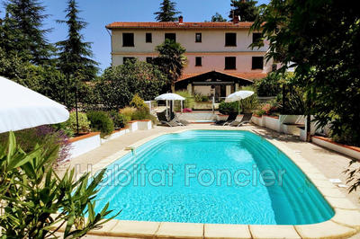 Demeure - 560 m² - 20 pièces