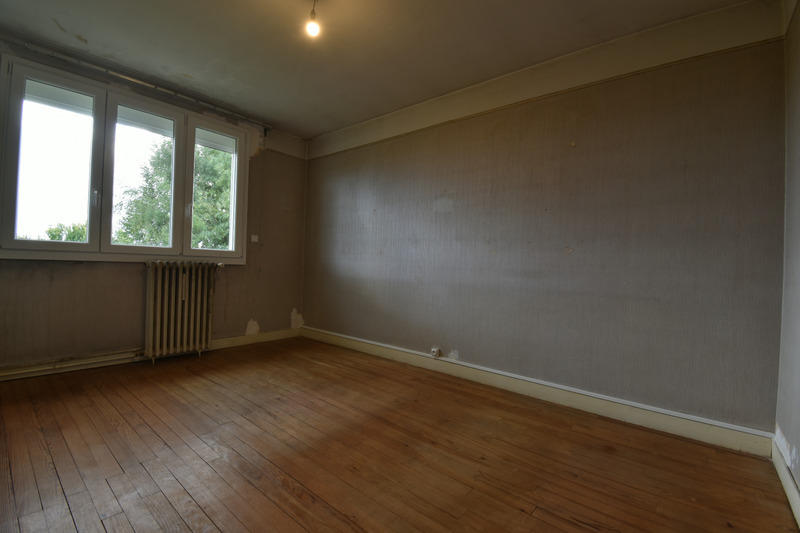 Maison - 81 m² - 5 pièces