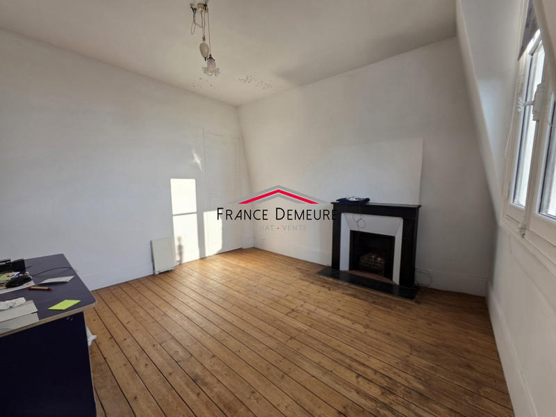 Maison - 183 m² - 8 pièces