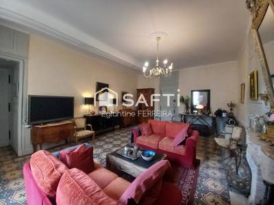 Hôtel particulier - 318 m² - 12 pièces