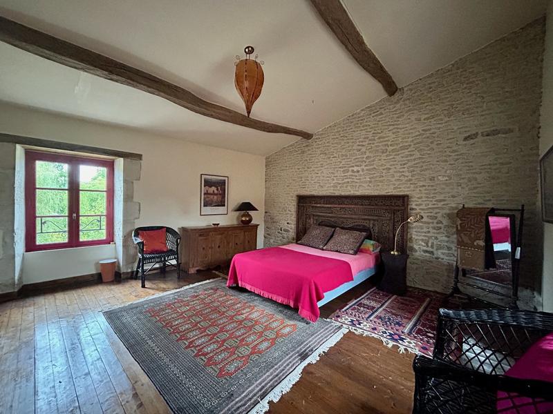 Maison - 204 m² - 9 pièces