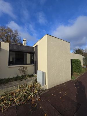 Maison - 94 m² - 5 pièces