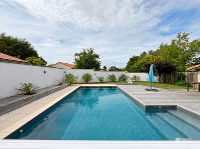 Maison - 135 m² - 6 pièces