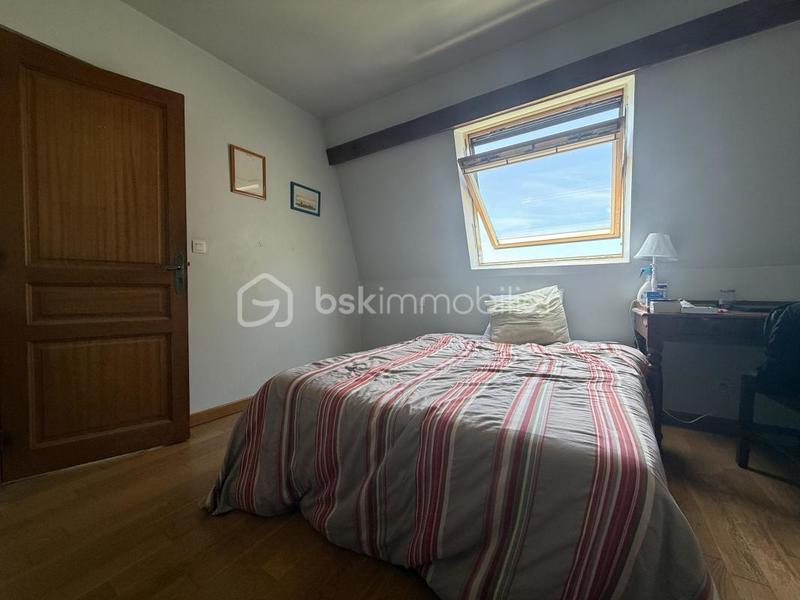 Propriété - 340 m² - 9 pièces