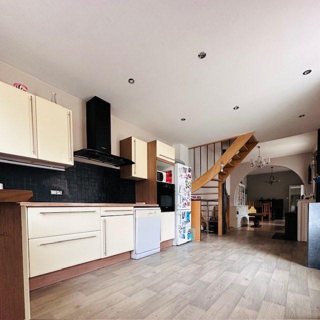 Maison - 104 m² - 5 pièces