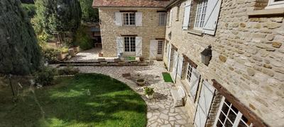 Maison ancienne - 274 m² - 8 pièces