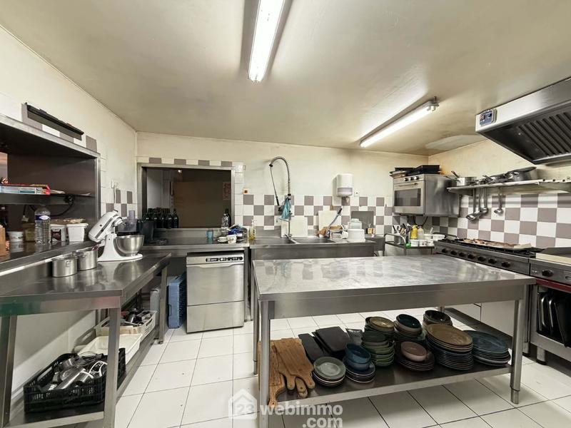 Local commercial - 92 m² - 2 pièces