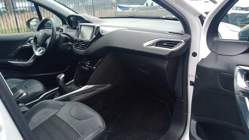 Peugeot 2008 1.6 VTi 120 Allure