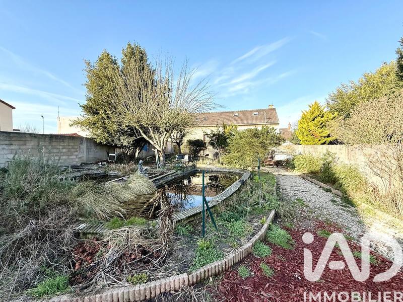 Maison - 227 m² - 9 pièces