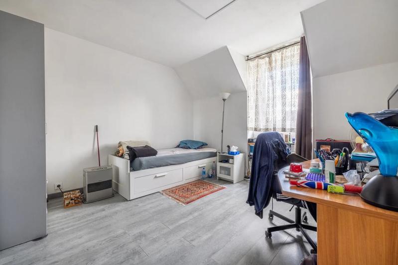 Maison - 142 m² - 7 pièces