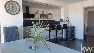 Appartement - 85 m² - 4 pièces