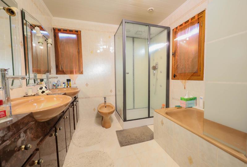 Corps de ferme - 110 m² - 4 pièces