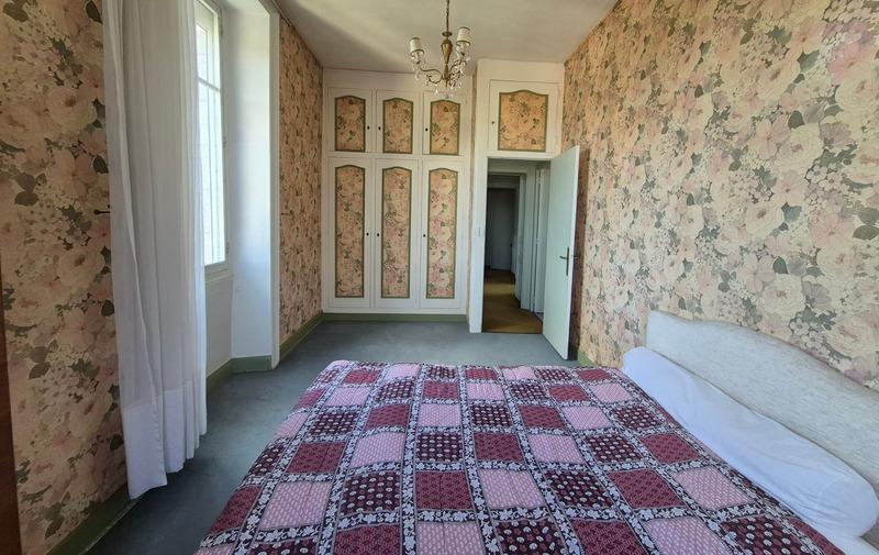 Maison - 197 m² - 10 pièces