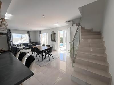 Maison - 130 m² - 6 pièces