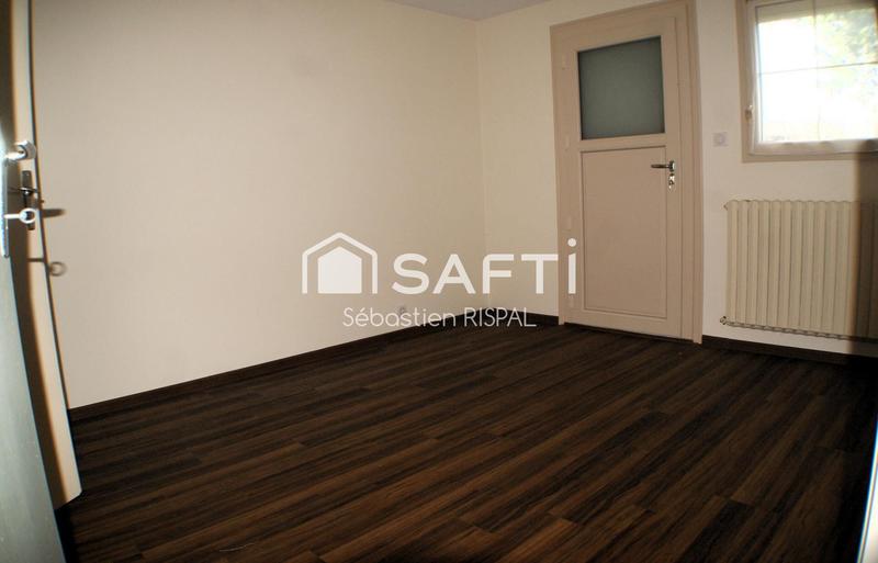 Maison - 214 m² - 7 pièces