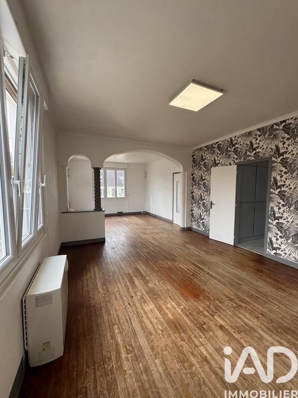 Maison - 180 m² - 8 pièces