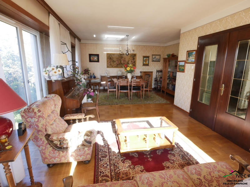 Maison - 142 m² - 5 pièces