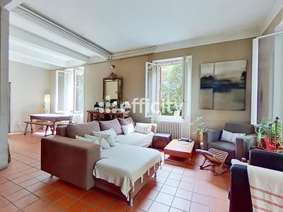 Maison - 200 m² - 6 pièces