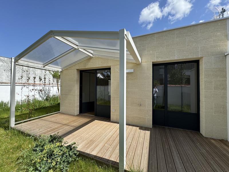 Maison contemporaine - 82 m² - 4 pièces