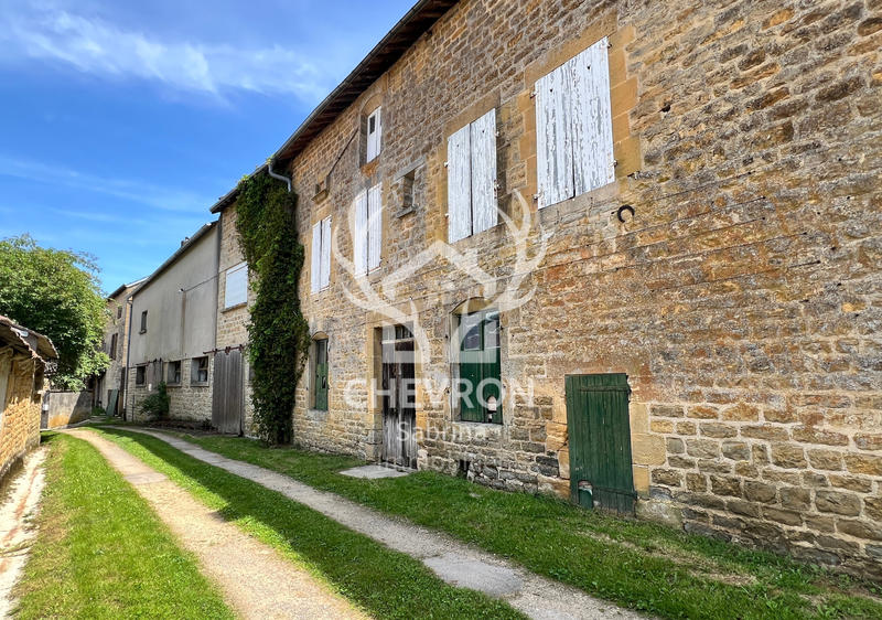 Maison - 180 m² - 8 pièces