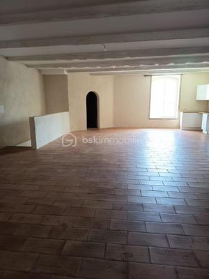 Appartement - 149 m² - 3 pièces