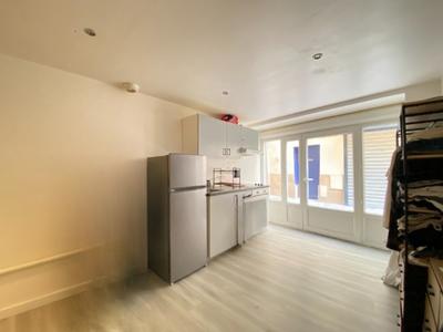 Studio - 25 m² - 1 pièce