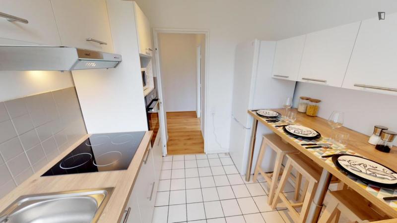 Chambre - 10 m² - 5 pièces