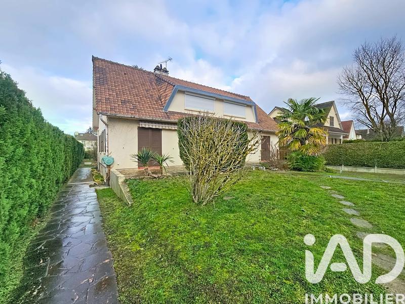 Maison - 188 m² - 9 pièces