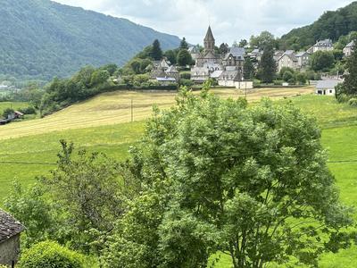 Maison - 218 m² - 12 pièces