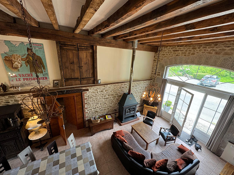 Maison - 300 m² - 14 pièces