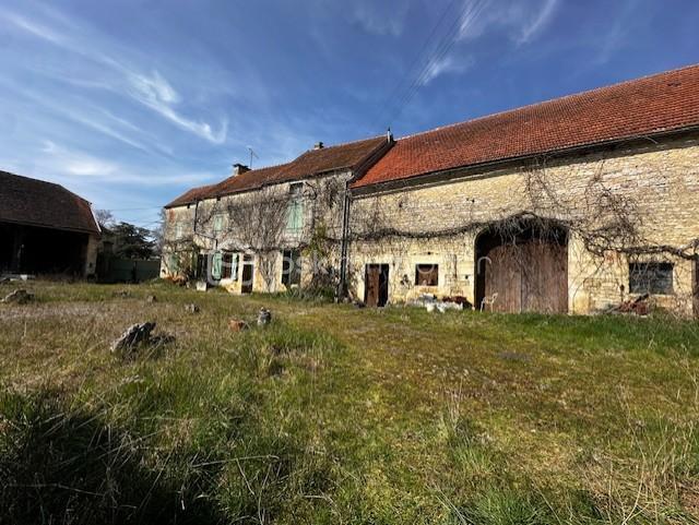 Corps de ferme - 210 m² - 7 pièces