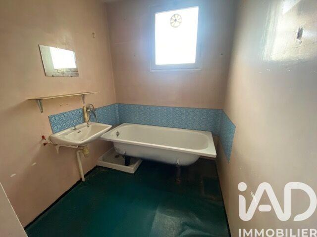 Maison - 80 m² - 5 pièces