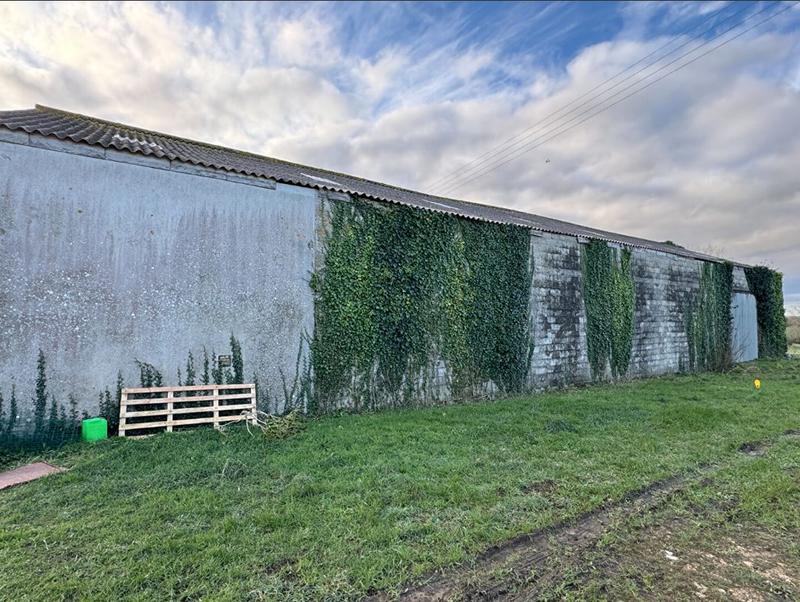 Local d'activités - 200 m²