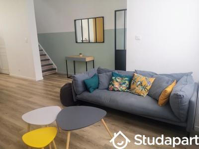 Chambre - 11 m² - 1 pièce