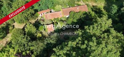 Maison traditionnelle - 254 m² - 7 pièces