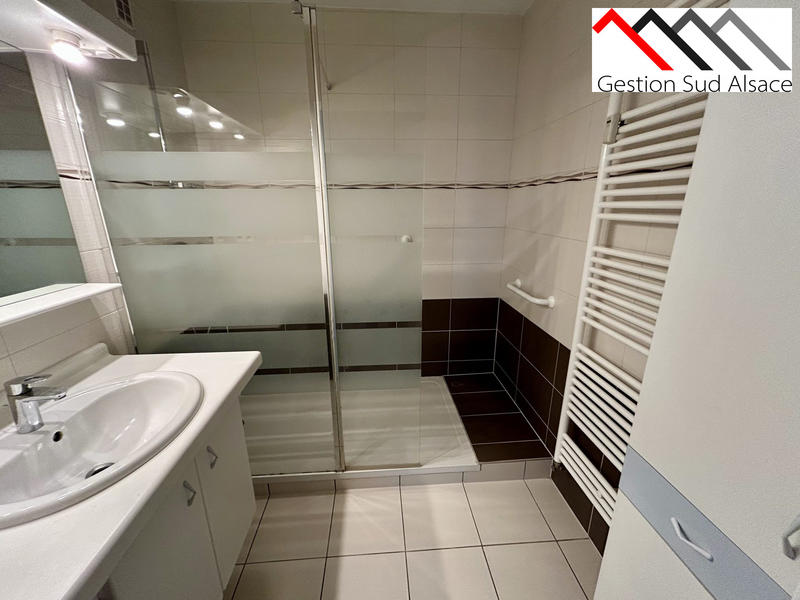 Appartement - 75 m² - 3 pièces