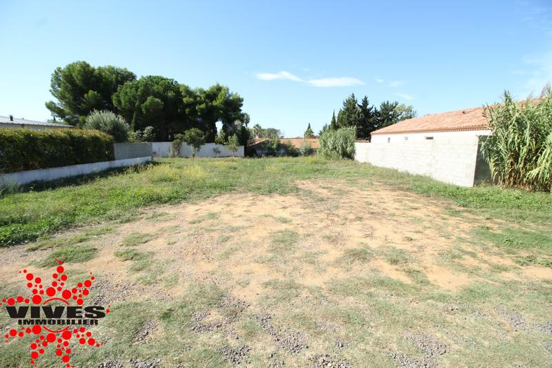 Terrain constructible - 697 m²