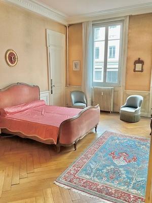 Appartement - 203 m² - 7 pièces