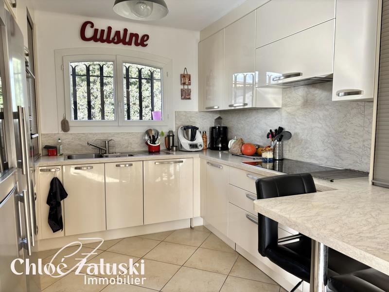 Appartement - 92 m² - 4 pièces