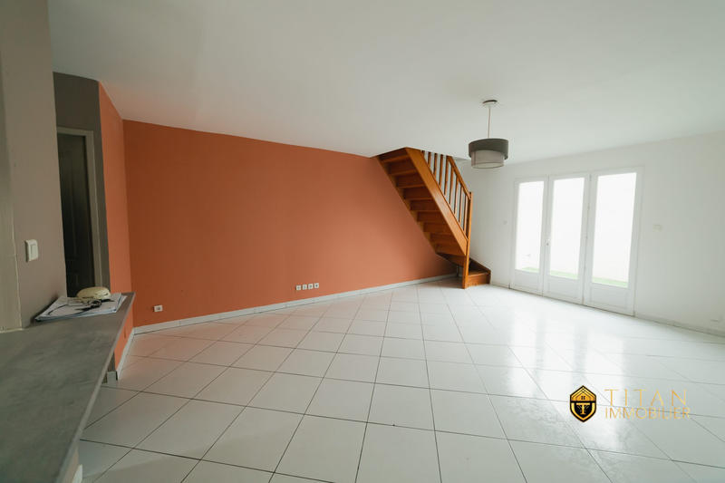 Maison - 64 m² - 4 pièces