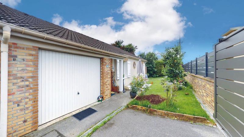 Maison - 93 m² - 5 pièces