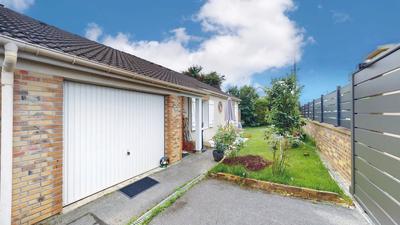 Maison - 93 m² - 5 pièces