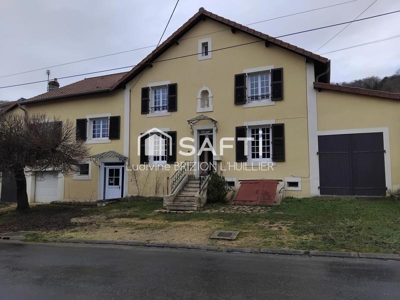 Maison - 240 m² - 9 pièces