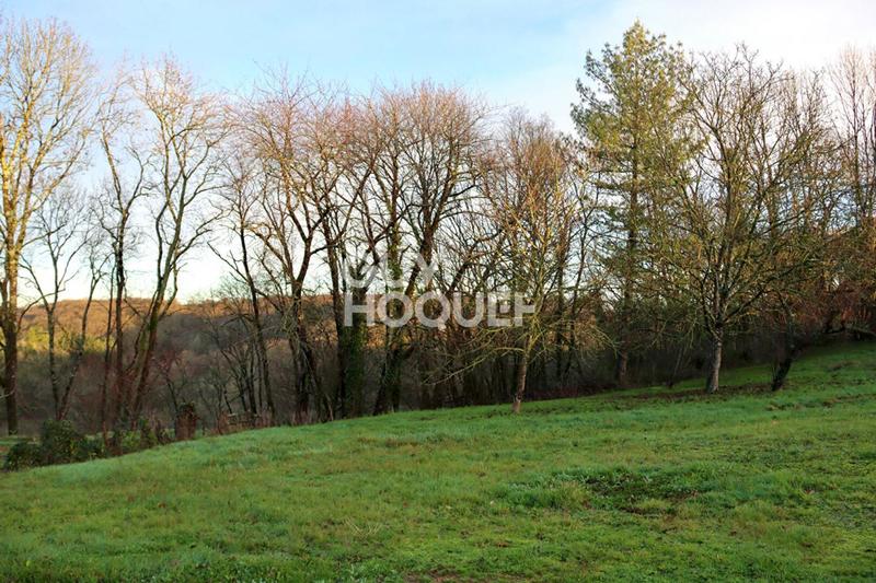 Terrain constructible - 1 942 m²
