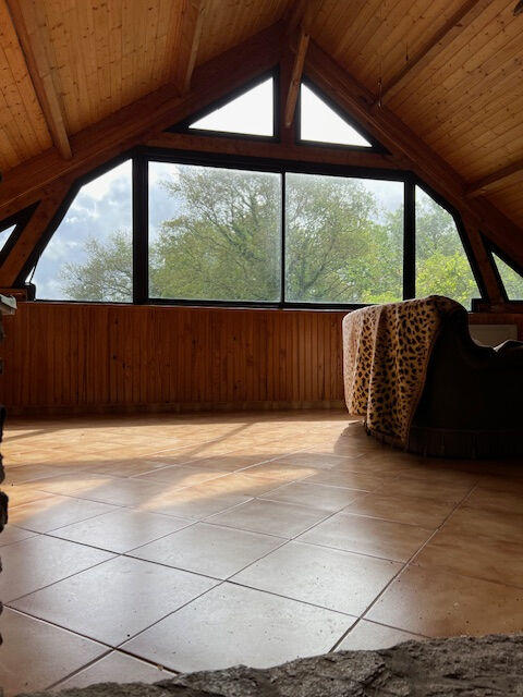 Maison - 201 m² - 7 pièces