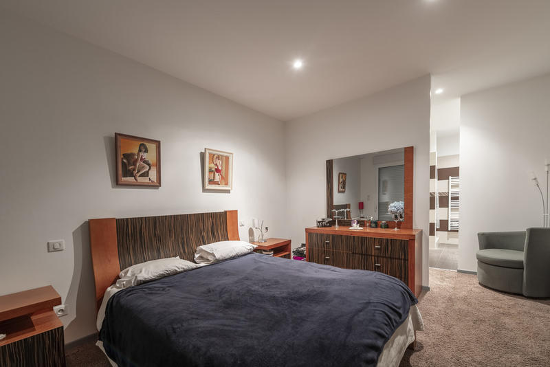 Villa - 530 m² - 6 pièces