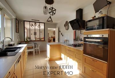 Maison - 158 m² - 6 pièces