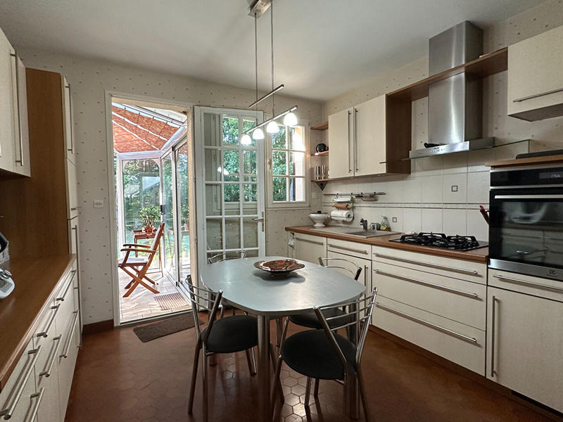 Maison - 171 m² - 8 pièces