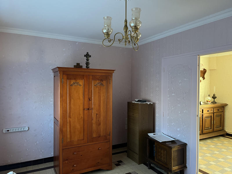 Maison - 98 m² - 7 pièces